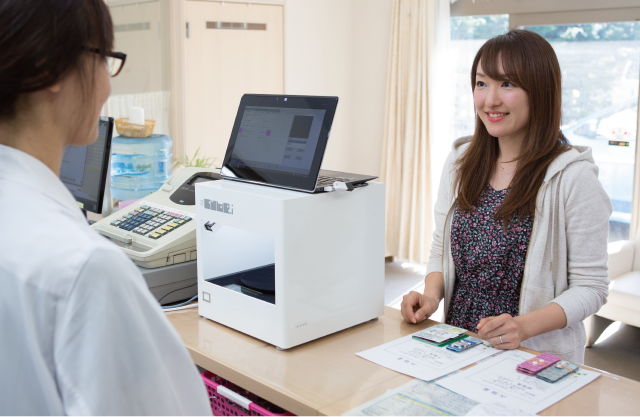 監査結果（帳票）が残るので、投薬が間違いないことを、患者さまや病院にも、しっかりとした説明ができます。結果、患者さまとの信頼関係も、今まで以上に築くことができます。